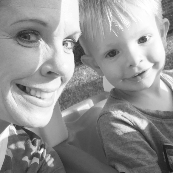 Meet your Posher, Alicia - Picture 2 of 3